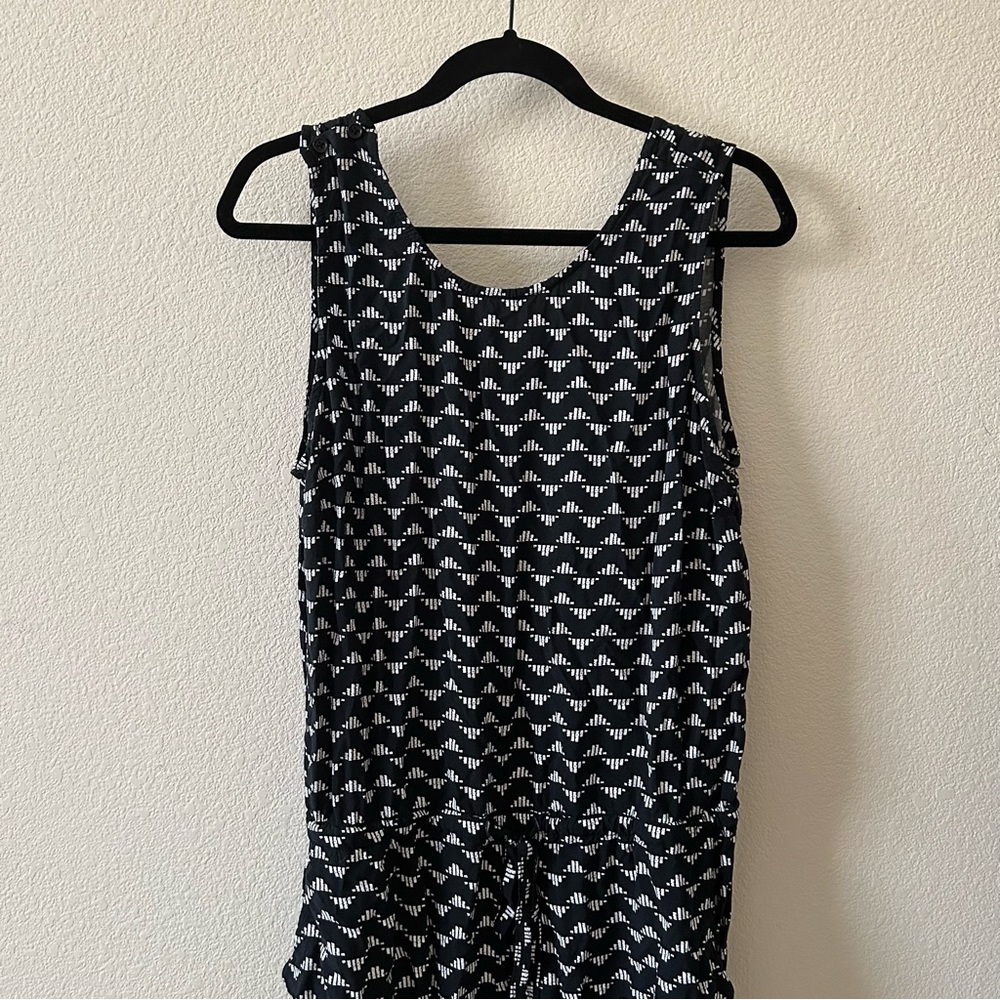 Old Navy Black and White Chevron -ish print Jumpsuit